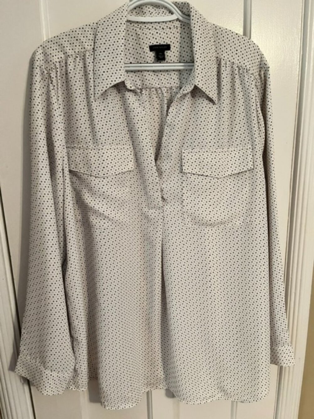 ANN TAYLOR BLACK & WHITE POLKA DOTTED BLOUSE, XXL; LS, COLLARED; CLASSIC, NWT